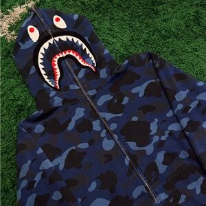 BAPE Blue Camo Shark Full Zip Hoodie – Blue Camo – XL – PreOwned